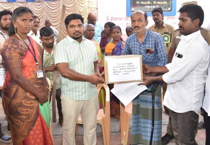 வத்திராயிருப்பு ஊராட்சி ஒன்றியத்தில்  மக்களுடன் முதல்வர்” திட்டத்தின் கீழ் நடைபெற்ற சிறப்பு முகாம்