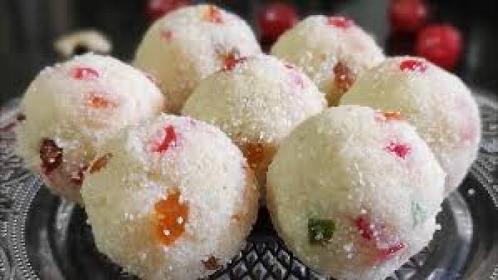 ரவை தேங்காய் உருண்டை