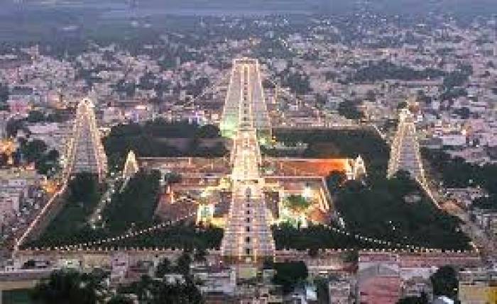 ஆலயத்தை விட்டு வெளியில் வரும்போது மீண்டும் கோபுரத்தை வணங்கி வருவது நல்லது.