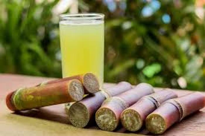 புத்துணர்ச்சியை வழங்கி சோர்வை நீக்கும் கரும்புச்சாறு