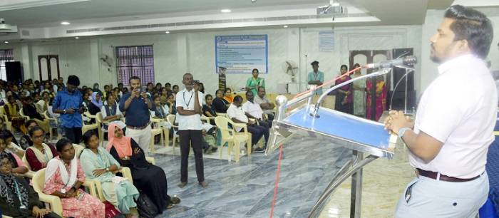 சமூக வலைதள பயன்பாடு மற்றும் சைபர் குற்றங்களை தடுத்தல், நிதி மேலாண்மை, போட்டி தேர்வுகள் மற்றும் உயர்கல்வி வழிகாட்டி குறித்து நடைபெற்ற கல்லூரி மாணவிகளுக்கான கருத்தரங்கு நிகழ்ச்சி