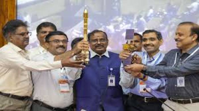 ஜி.எஸ்.எல்.வி., எப் 15 ராக்கெட் ஸ்ரீஹரி கோட்டாவில் இருந்து ஏவப்பட்ட 100வது ராக் கெட் ,இஸ்ரோ சாதனை