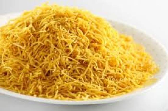 கார ஓமப் பொடிக்கு மிளகாய்ப் பொடி நன்றாக அரைபடாவிட்டால் பிழியும்போது அச்சு துளைகளில் அடைத்து, பிழிய வராது.