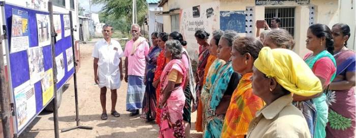 பாவாலி ஊராட்சி சீனியாபுரம் கிராமத்தில் தமிழக அரசின் சாதனை விளக்க புகைப்படக் கண்காட்சி