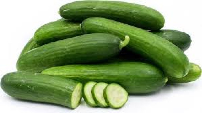 வெயில் காலத்தில் உடலுக்கு குளிர்ச்சியை தரும் வெள்ளரிக்காய் .