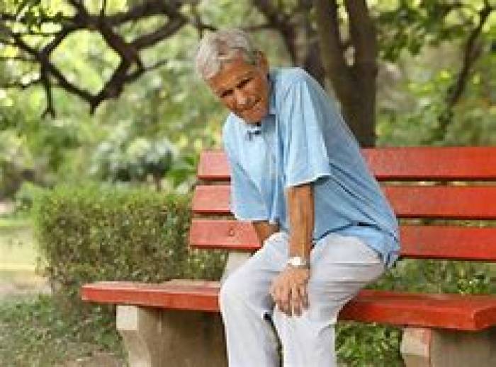 வயதானவர்களை பாதிக்கும் கால் மூட்டு கீல்வாதம்.