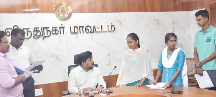 சிறப்பு குறைதீர்க்கும் நாள் கூட்டம் மாவட்ட ஆட்சித்தலைவர் அவர்கள் தலைமையில் நடைபெற்றது.