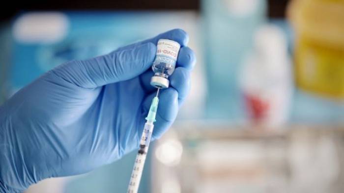 முதியோர்களுக்கும் தடுப்பூசி அவசியம்.