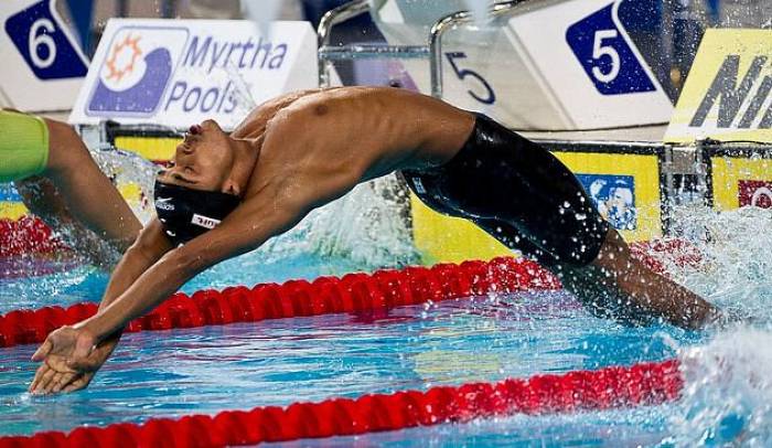 நீச்சல் 32வது உலக பல்கலை.,  விளையாட்டில் ரோகித் பெனடிக்சன் புதிய தேசிய சாதனை.