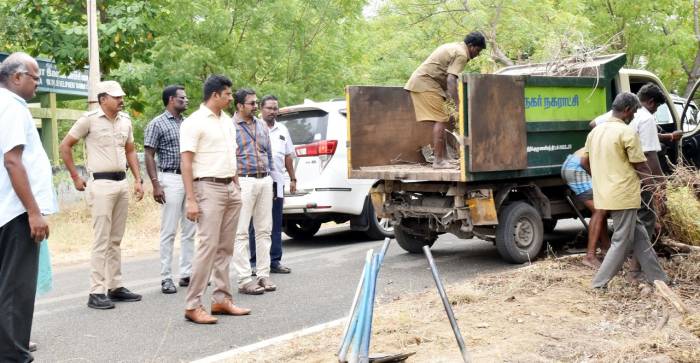 அருப்புக்கோட்டை  புறவழிச்சாலை அமைக்கப்பட்டு வரும் பணிகளின் முன்னேற்றம் குறித்து மாவட்ட ஆட்சித்தலைவர் அவர்கள்  நேரில் சென்று பார்வையிட்டு ஆய்வு செய்தார்.