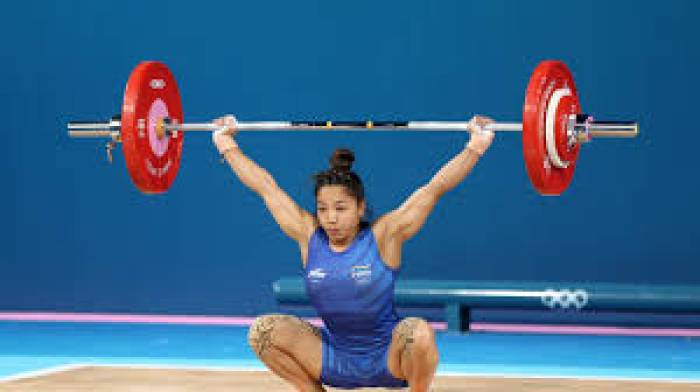 மீராபாய் சானு காமன்வெல்த் பளுதூக்குதலில் தங்கம் வென்று புதிய சாதனை .