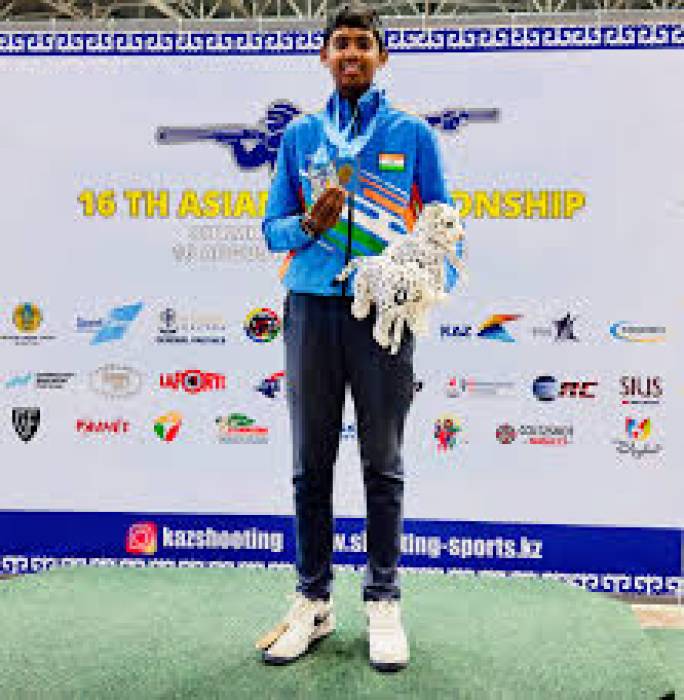 தமிழக வீரர் யுகன் ஆசிய துப்பாக்கி சுடுதலில் சாதனை.