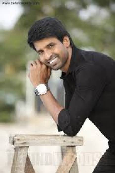 கிண்டலடித்த ரசிகர் : சூரி  தகுந்த பதிலடி!