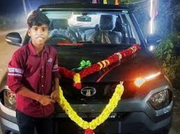 பூவையார் 'ராம் அப்துல்லா ஆண்டனி' என்ற படத்தில் ஹீரோவாக நடித்துள்ளார்.