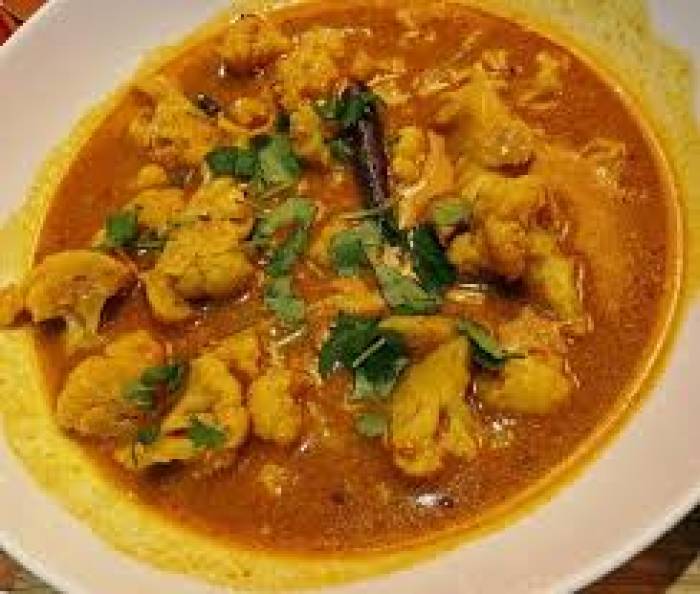 .காலிஃபிளவர்  கிரேவி.