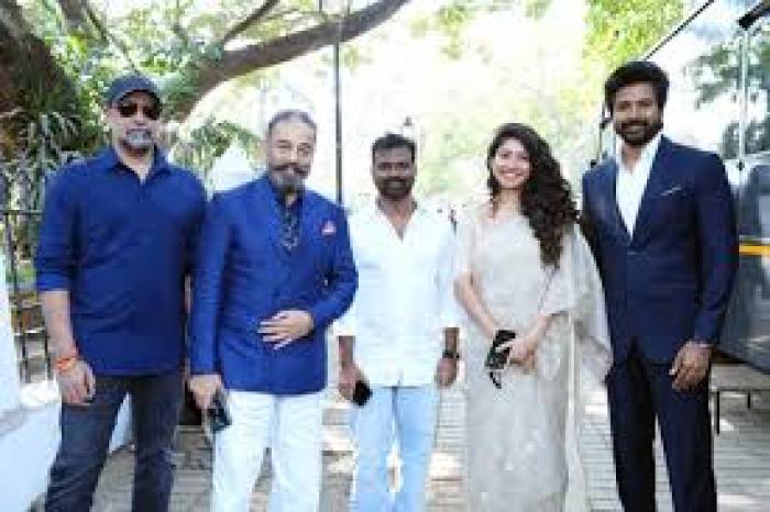 ‘அமரன்’: IFFI திரையிடலுக்குப் பிறகு சிவகார்த்திகேயன் உணர்ச்சிவசப்படுகிறார், அங்கீகாரம் ஒரு ‘பெரிய மரியாதை’ என்று கூறுகிறார்