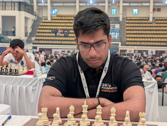 கிளாசிக் செஸ் தொடர்.