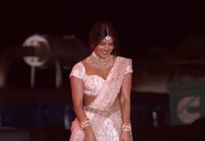 'வாரணாசி'. பிரமாண்ட படம் என்பதால் தெலுங்கு தெரியாத, பிரியங்கா தெலுங்கு பேச பயிற்சி எடுக்கிறார்.