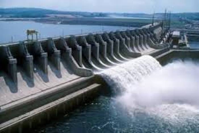 நம்பமுடியாத பொறியியல் சாதனைகளை  உலகின் மிகப்பெரிய 10 அணைகள் .NO-6.குரி அணை(வெனிசுலா)