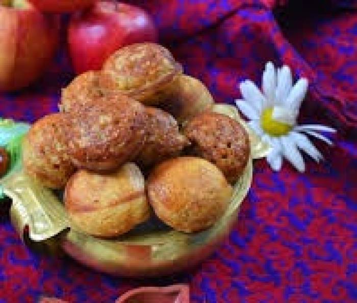 ஆப்பிள் அப்பம்.