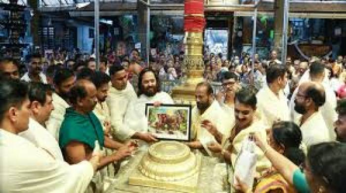 கேரள கோயில் உள்கட்டமைப்பு மற்றும் விலங்குகள் நலனுக்காக , ரிலையன்ஸ் இண்டஸ்ட்ரீஸ் லிமிடெட்டின் நிர்வாக இயக்குநர் அனந்த் அம்பானி ₹18 கோடிவழங்கப்படும் என அறிவித்தார்.