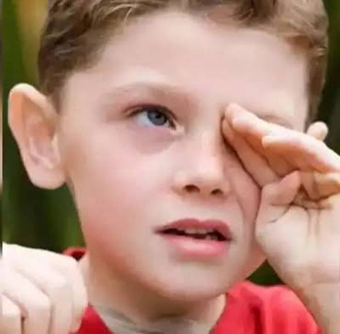 . குழந்தைகளுக்கு செல்போன்: 'கண் உலர்ச்சி' (Dry Eyes) ஆபத்து!