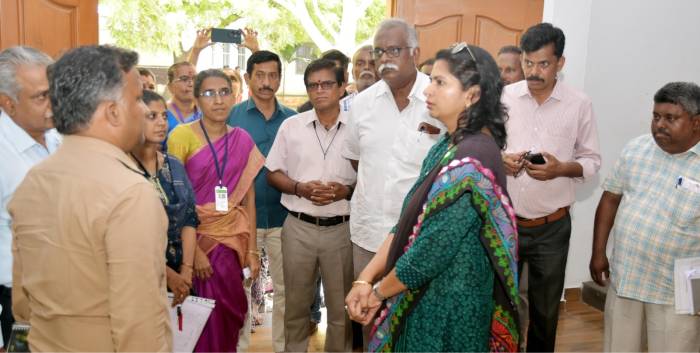 பெருந்தலைவர் காமராஜர் காலை உணவு விரிவாக்கத் திட்டத்தினை தொடங்கி வைத்தல் மற்றும் செயல்படுத்துவதற்கான முன்னேற்பாடு பணிகள் குறித்து மாவட்ட ஆட்சித்தலைவர்  அவர்கள் ஆய்வு மேற்கொண்டார்.
