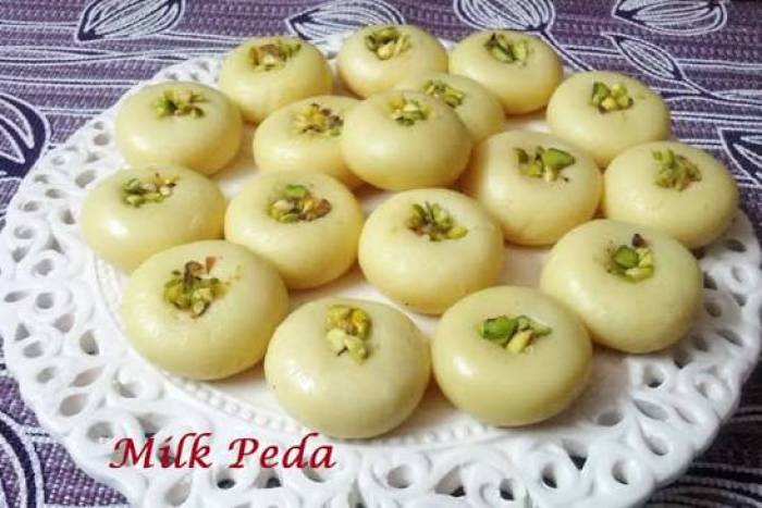 மில்க் பேடா (Milk Peda).
